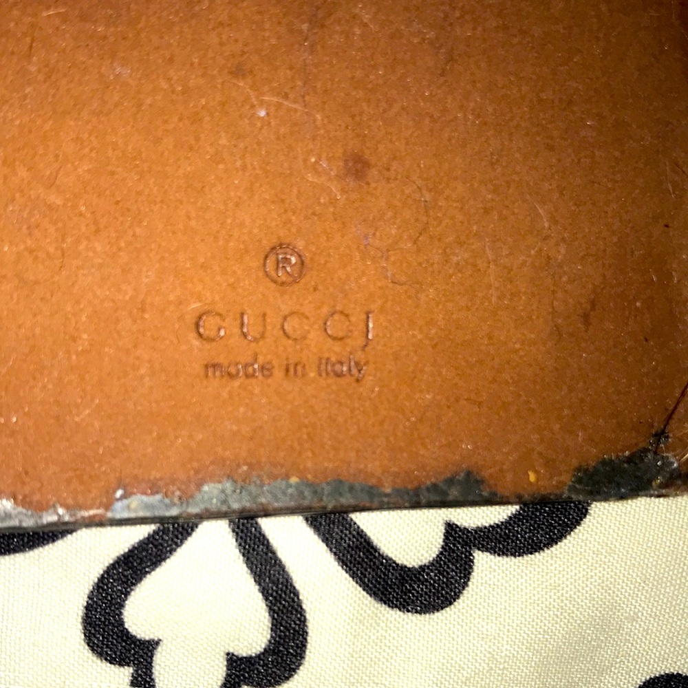 Authentic Gucci iPhone 7/8 case - Picture 2 of 5
